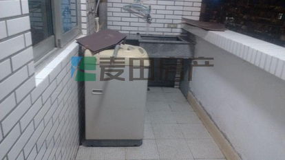 通湖路電梯單間 1000元月租，設(shè)備齊全，生活便利